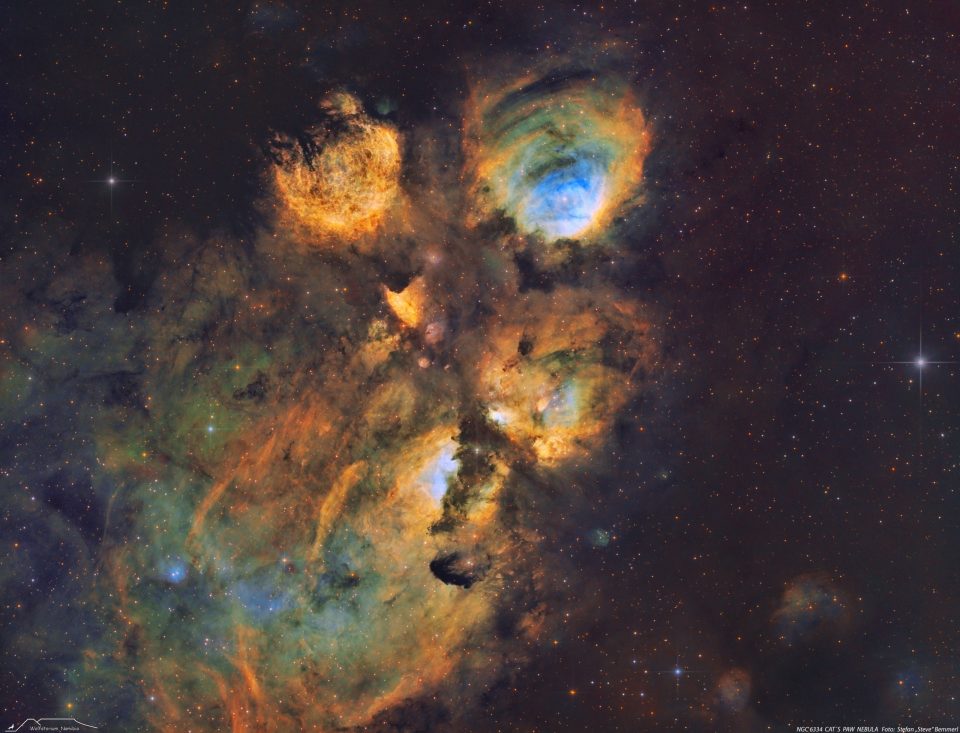 NGC 6334: سحابی پنجهٔ گربه