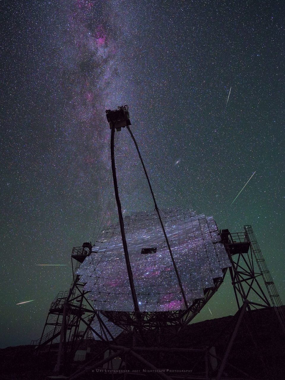 برساوشی‌ها و مجیک