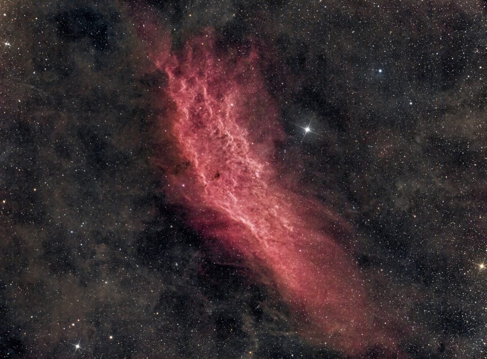 NGC 1499: سحابی کالیفرنیا