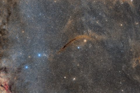 NGC 4372 و Dark Doodad