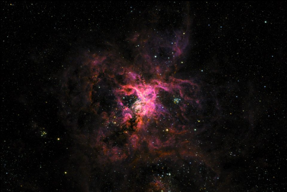 مه Nebula تارانتولا از SuperBIT