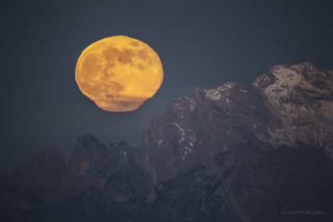 آخرین ماه کامل