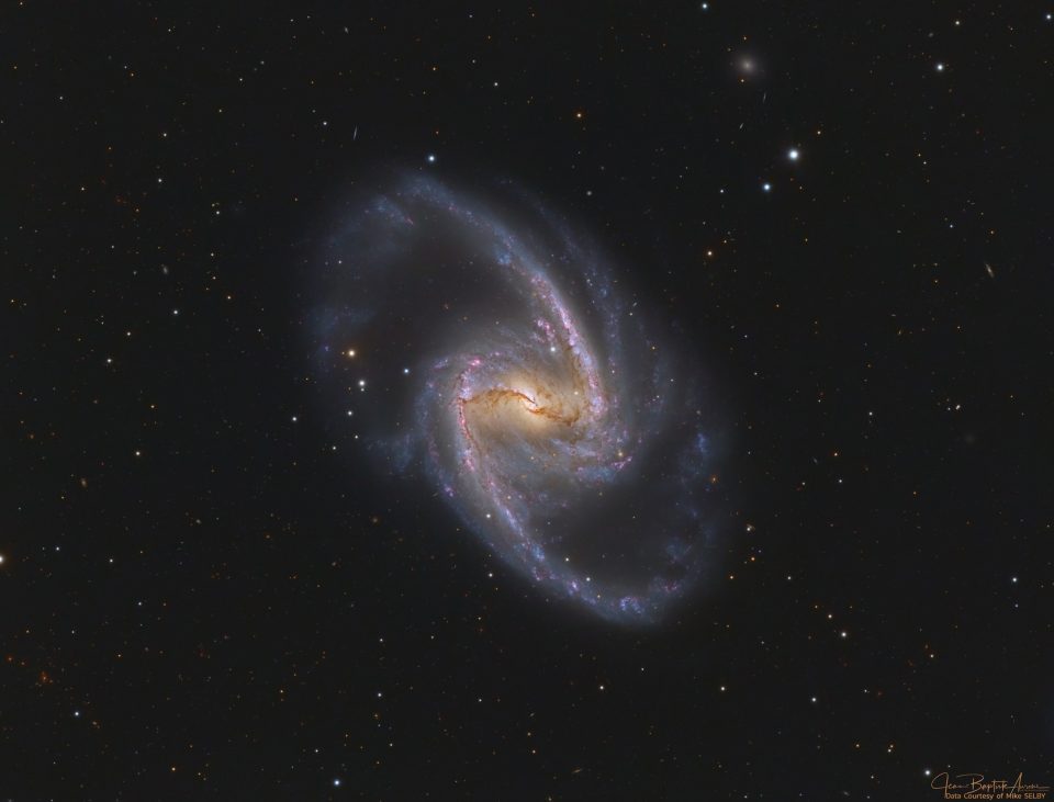ء NGC 1365: جهان جزیره باشکوه