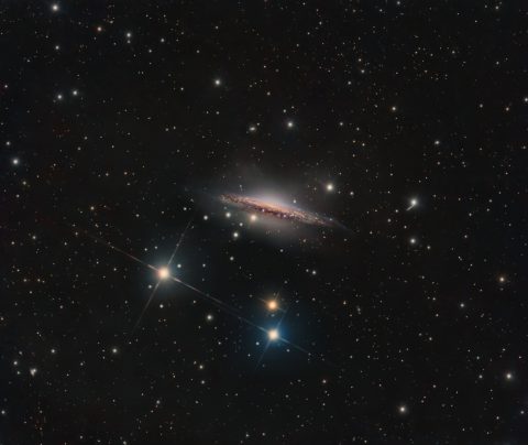 پرتره NGC 1055