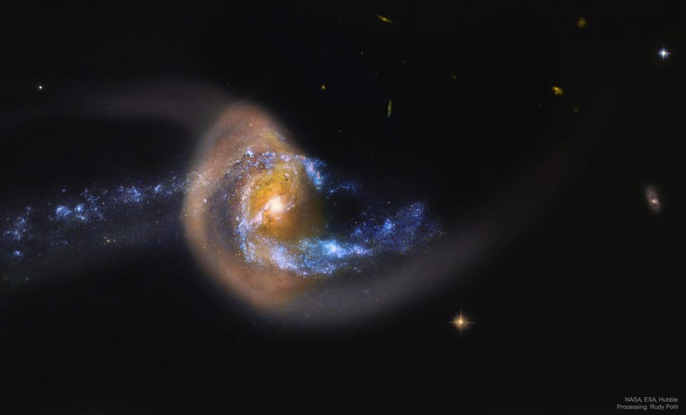 ء NGC 7714: انفجار ستاره پس از برخورد کهکشان