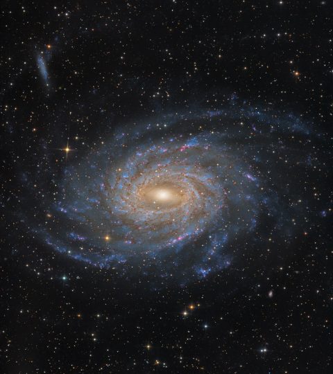 کهکشان مارپیچی NGC 6744