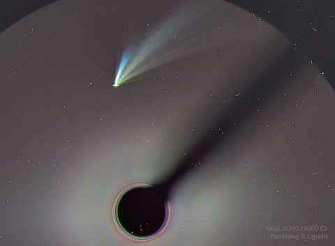 دنباله‌دار ATLAS دور خورشید می‌چرخد