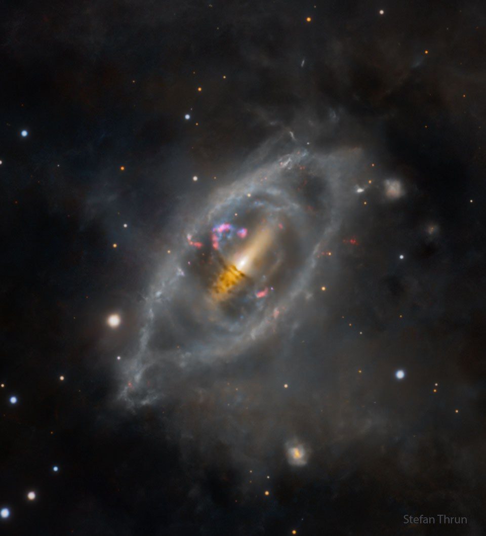 کهکشان NGC 2685: کهکشان مارپیچی