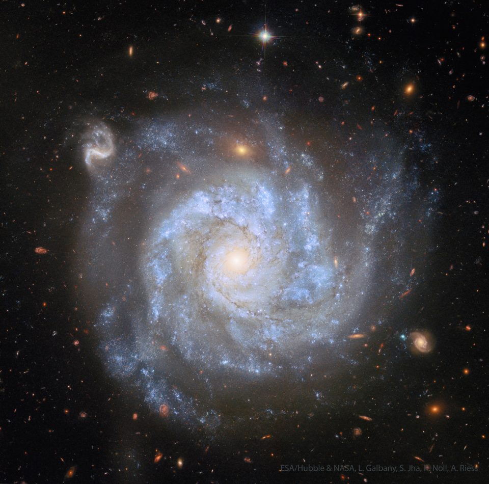 NGC 1309: کهکشان مارپیچی سودمند