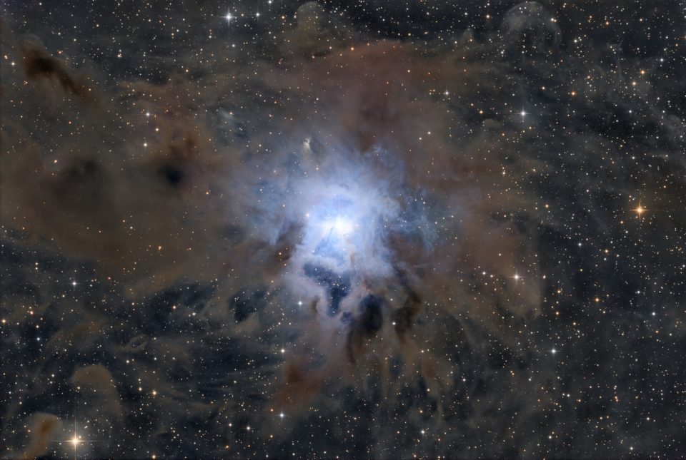 NGC 7023: سحابی زنبق