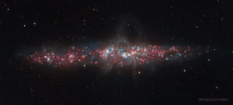 ء NGC 55: کهکشانی پر از سحابی
